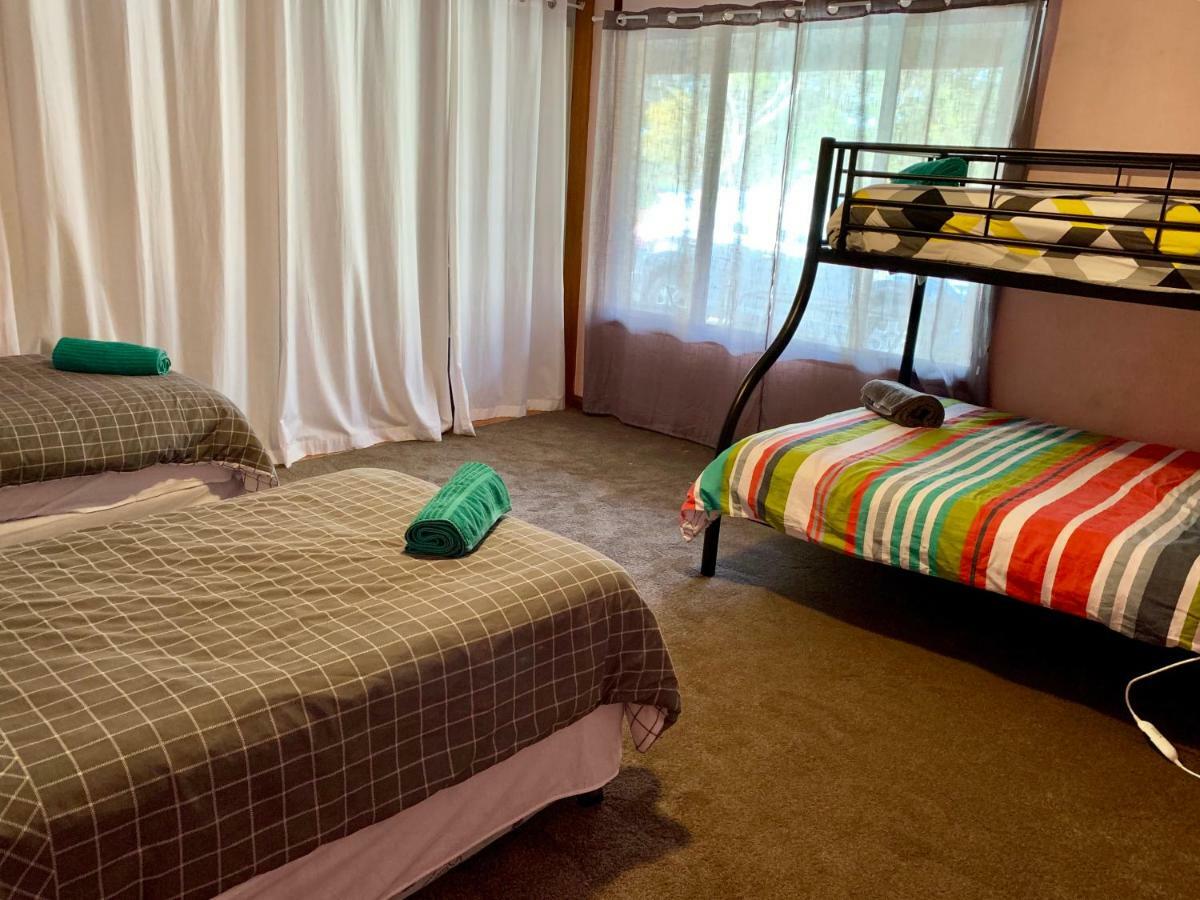 Bee'S Place - 3 Bedroom Home On 10 Acres Of Land With Distant Ocean Views Emu Bay Exterior foto